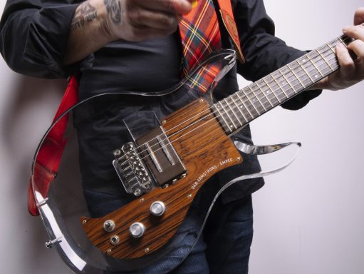 Photos Guitare Rouge British Rock façon Frenchy 2022
